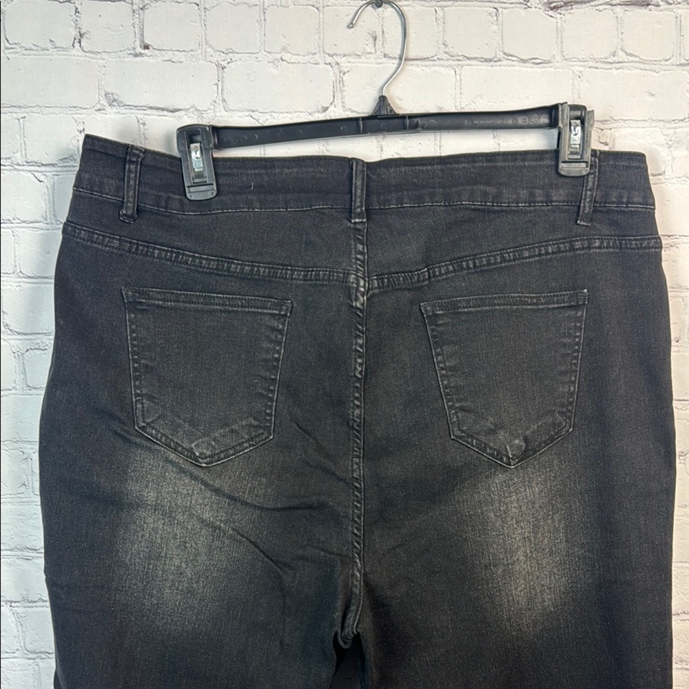 BloomChic Black Skinny Jeans High-Rise Stretch - Picture 7 of 7